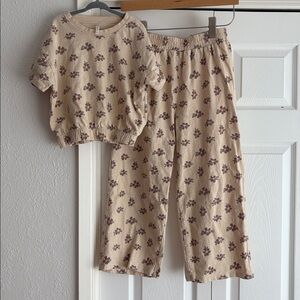 FULL SET Rylee + Cru Cinched Tee + Flare Pants Floral Kauai